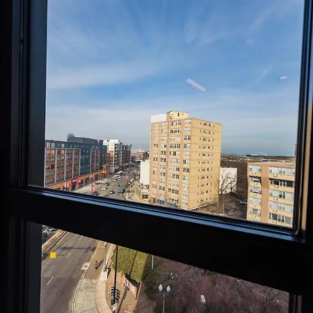 Apartment Modern 3br By Loyola University By Gia *