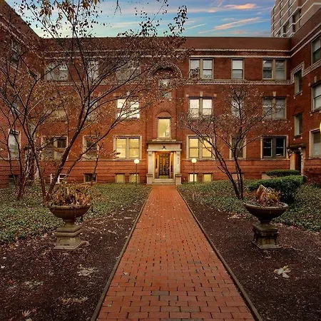 Stylish & Blissful 2br In - Barry 837-gb Chicago
