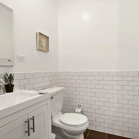 3br Beautifully Designed Close To Shops - Belmont A3