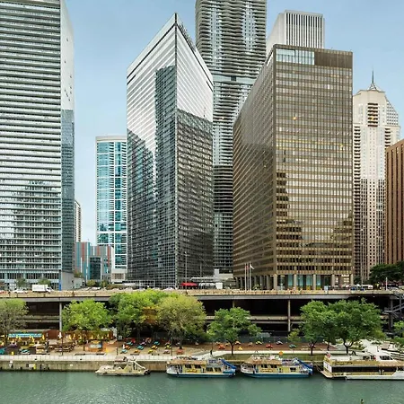 Hotel Sheraton Grand Riverwalk 4*