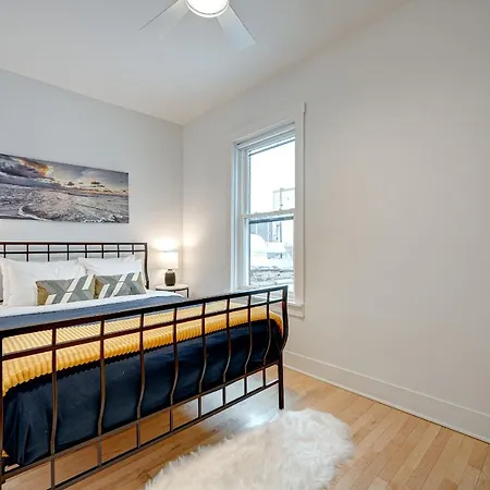 Pet Friendly Southport Corridor - Amazing Shopping At Your Doorstep! Apartment *