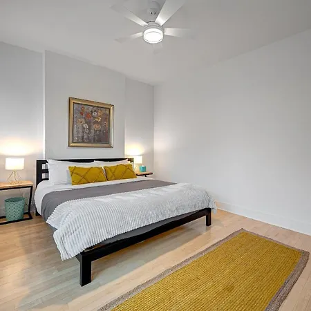Apartment Pet Friendly Southport Corridor - Amazing Shopping At Your Doorstep! Chicago