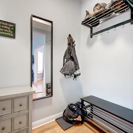 Avondale Near Classic Bars, Eateries, And More! *