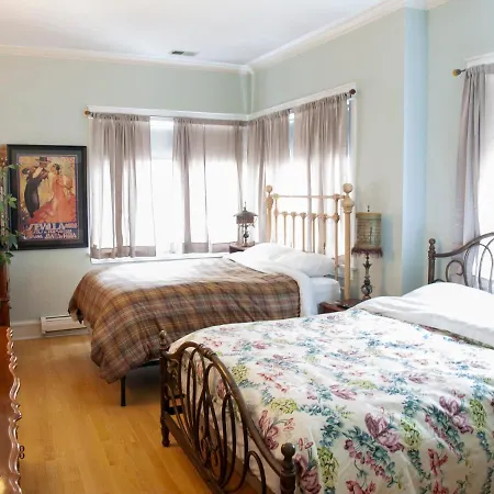 Bootlegger House Sleeps 10-20 Free Tv & Parking Apartment *