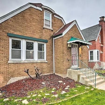 With Spacious Yard 14 Mi To Dtwn Holiday home *