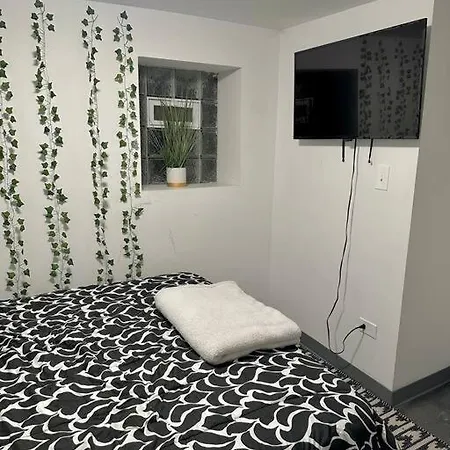 Apartment Modern 2br West Loop Free Parking