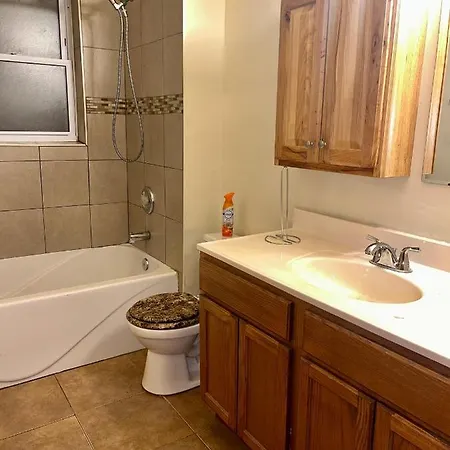 Relaxing Entire Roseland Neighborhood Unit Apartment Chicago