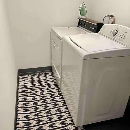 Apartment Modern 2br West Loop Free Parking Chicago
