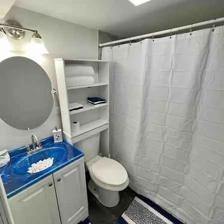 Modern 2br West Loop Free Parking Apartment *