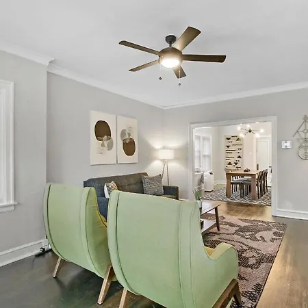 2br Comfy & Artistic Outfitted For Comfort - Francisco 1 Apartment *