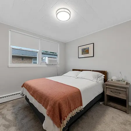 Northside Famlynest Lincoln Sq 4br 2ba 2p Rare Find Chicago