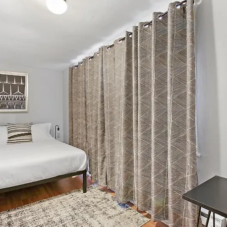 2br Comfy & Artistic Outfitted For Comfort - Francisco 1