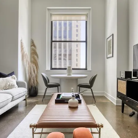 Apartment Loop 1br W Gym Wd Nr Mag Mile Parks Chi-111 *