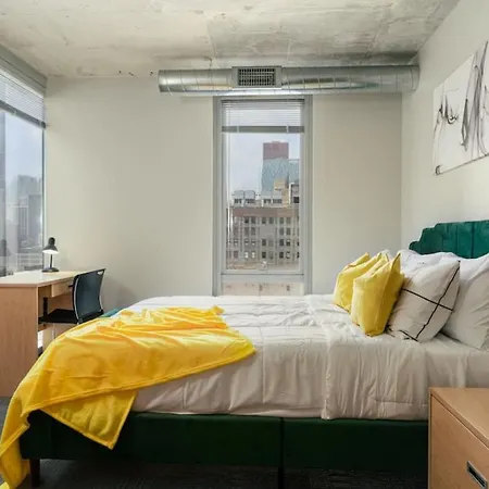 Affordable 2-bedroom On Wabash Apartment Chicago