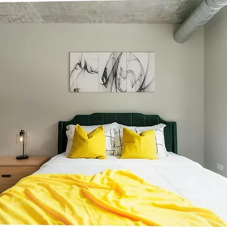 Affordable 2-bedroom On Wabash Chicago