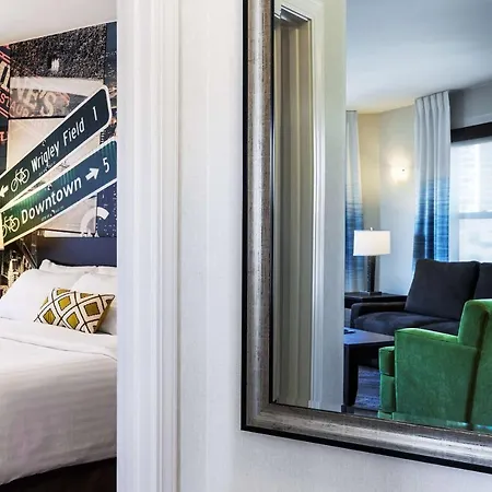 Hotel Versey Lincoln Park