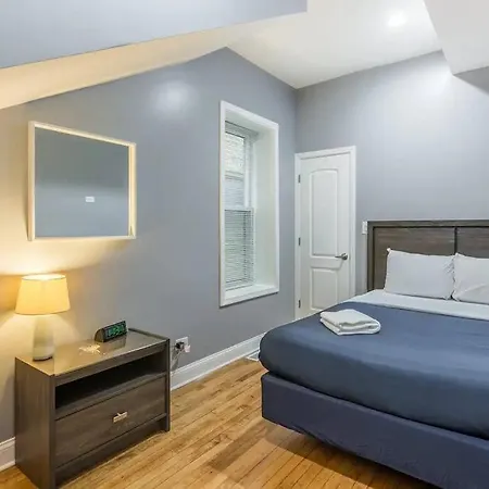 Apartment Modern 5bd/2ba Duplex W/ Garage Parking Chicago