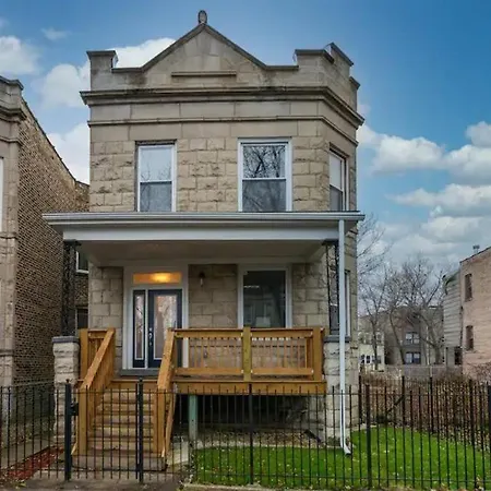 Apartment Modern 5bd/2ba Duplex W/ Garage Parking Chicago