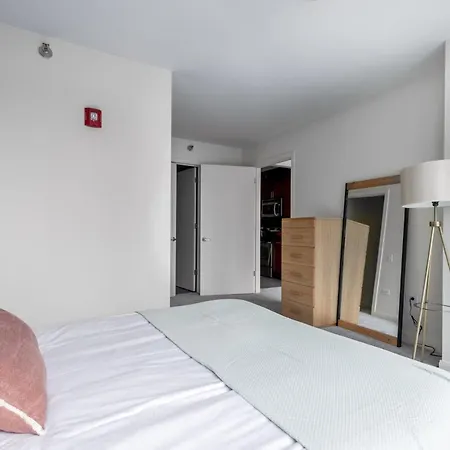 Apartment Loop 1br W Gym Pool Wd Nr Financial District Chi-222 Chicago