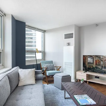 River N 1br W Gym Wd Nr Mag Mile Chi-86 * Chicago