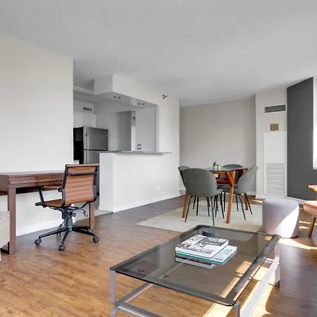 River N 1br W Gym Wd Nr Mag Mile Chi-85 Chicago