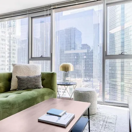 Apartment Loop W Pool Gym Nr Theatre District Chi-272 Chicago