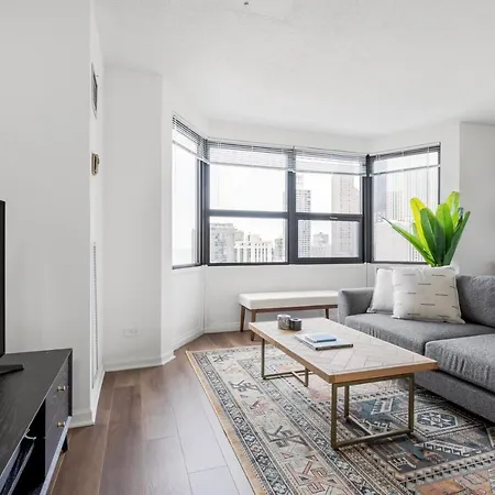 Apartment Gold Coast 2br W Gym Pool Nr Oak St Chi-207