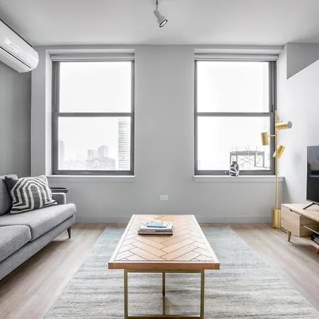 Loop 1br W Deck Gym Wd Nr W Loop The L Chi-220 * Chicago