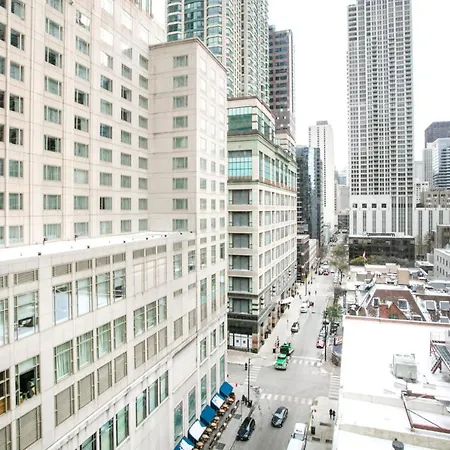River N 1br W Gym Wd Nr Magnificent Mile Chi-165 *