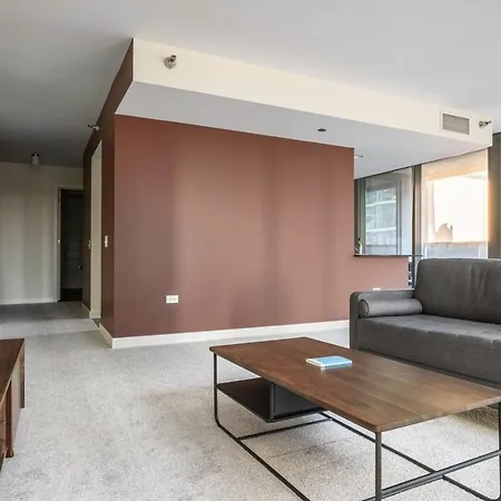 Loop 2br W Pool Gym Nr Financial District L Chi-257 *