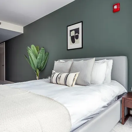Apartment Loop W Pool Gym Nr Theatre District Chi-248 *