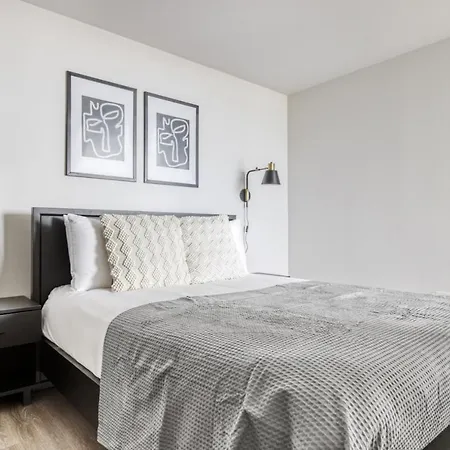 Apartment Logan Sq 1br W Roof Gym 1 Block To L Chi-478 *