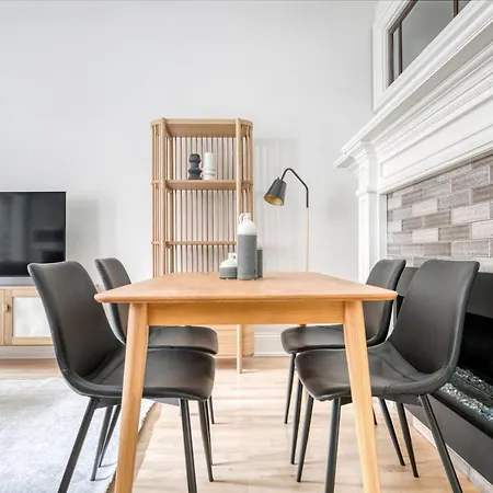Wicker Park 2br W Wd Roof 3 Blocks To L Chi-482 Chicago