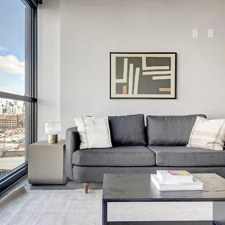 W Loop 1br W Gym Pool Lounge 2 Blocks From L Chi-485