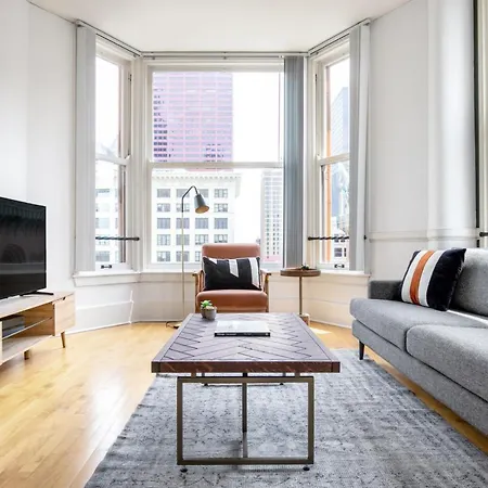 Loop 2br W Gym Doorman Nr L Parks Chi-308 *