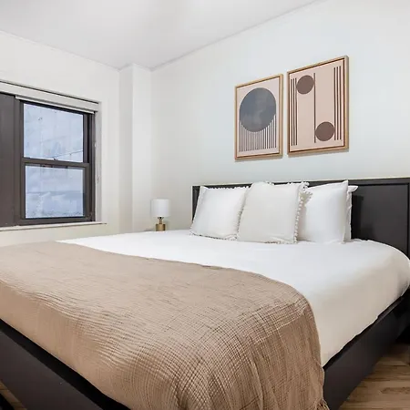 Gold Coast 2br W Doorman Gym 2 Blocks To L Chi-555 * Chicago