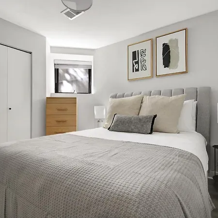 Apartment Edgewater 1br W Patio Wd 2 Blocks To Lakefront Chi-456