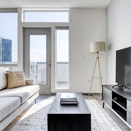 Logan Sq 2br W Roof Gym 1 Block To L Chi-480 Apartment