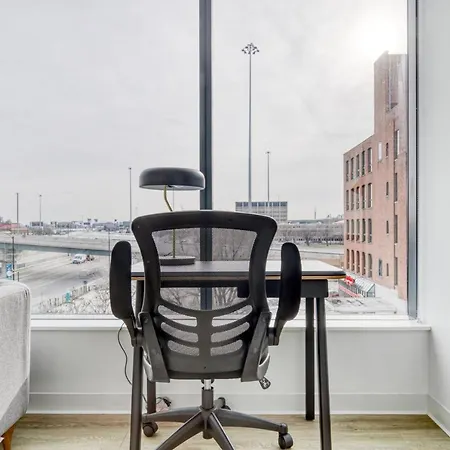 W Loop 1br W Gym Pool In Heart Of Greektown Chi-536 Chicago