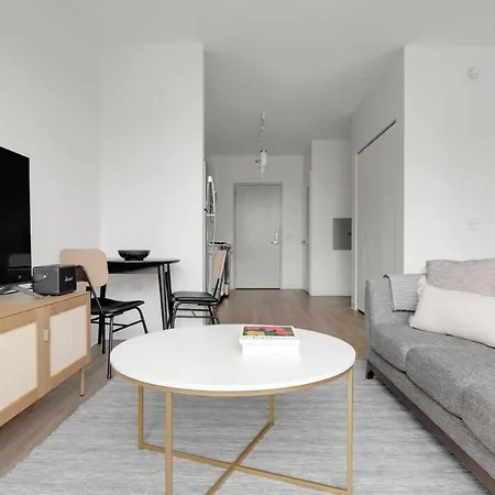 Apartment W Loop W Gym Pool In Heart Of Greektown Chi-539 Chicago