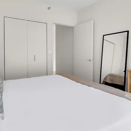 River N 1br W Gym Lounge Roof 1 Block To L Chi-660 Chicago