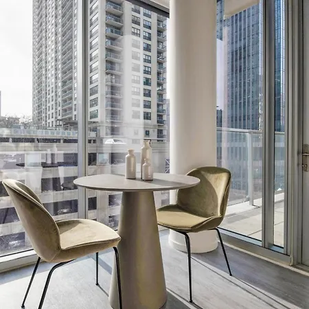 River N 1br W Gym Lounge Roof 1 Block To L Chi-660 Apartment Chicago