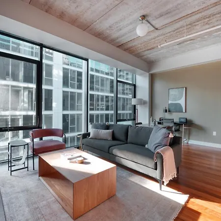 River North 1br W Gym Lounge Roof Nr Riverwalk Chi-891 Apartment