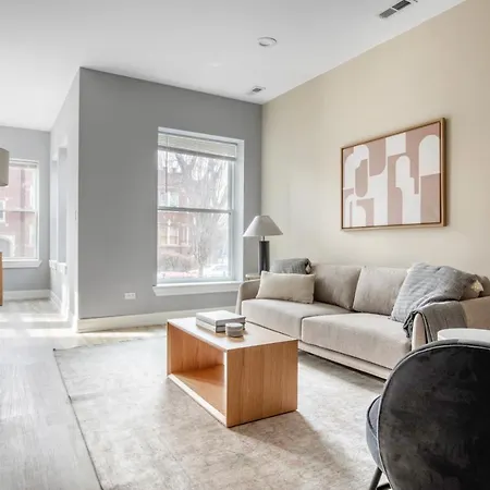 Edgewater 2br Nr Loyola Red Line Chi-903