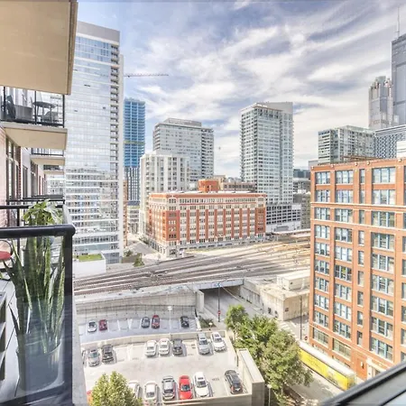 S Loop 1br W Gym Pool Roof 1 Block To L Chi-688 * Chicago