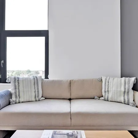Apartment Logan Sq Studio W Pool Deck Gym Nr L Chi-728 Chicago