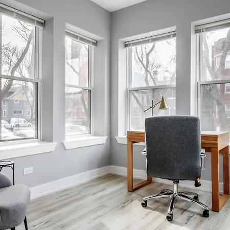 Apartment Edgewater 2br Nr Loyola Red Line Chi-903 Chicago