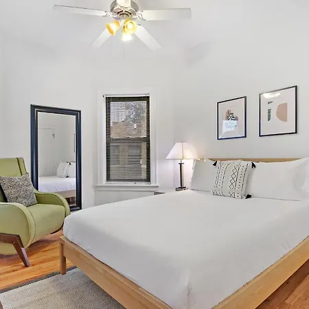 Apartment 3br Sparkling Elegant Apt With Kitchen Near Boystown - Cornelia 3n Chicago