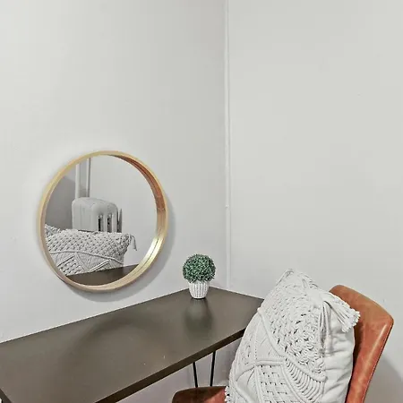 2br Comfy & Artistic Outfitted For Comfort - Francisco 1 Apartment