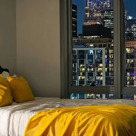Affordable 2-bedroom On Wabash * Chicago